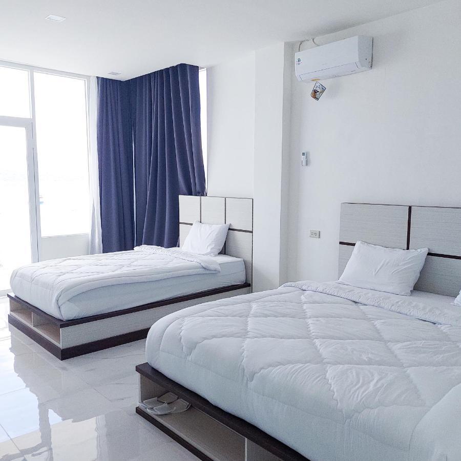 The Riton Hotel Tigaras Luaran gambar