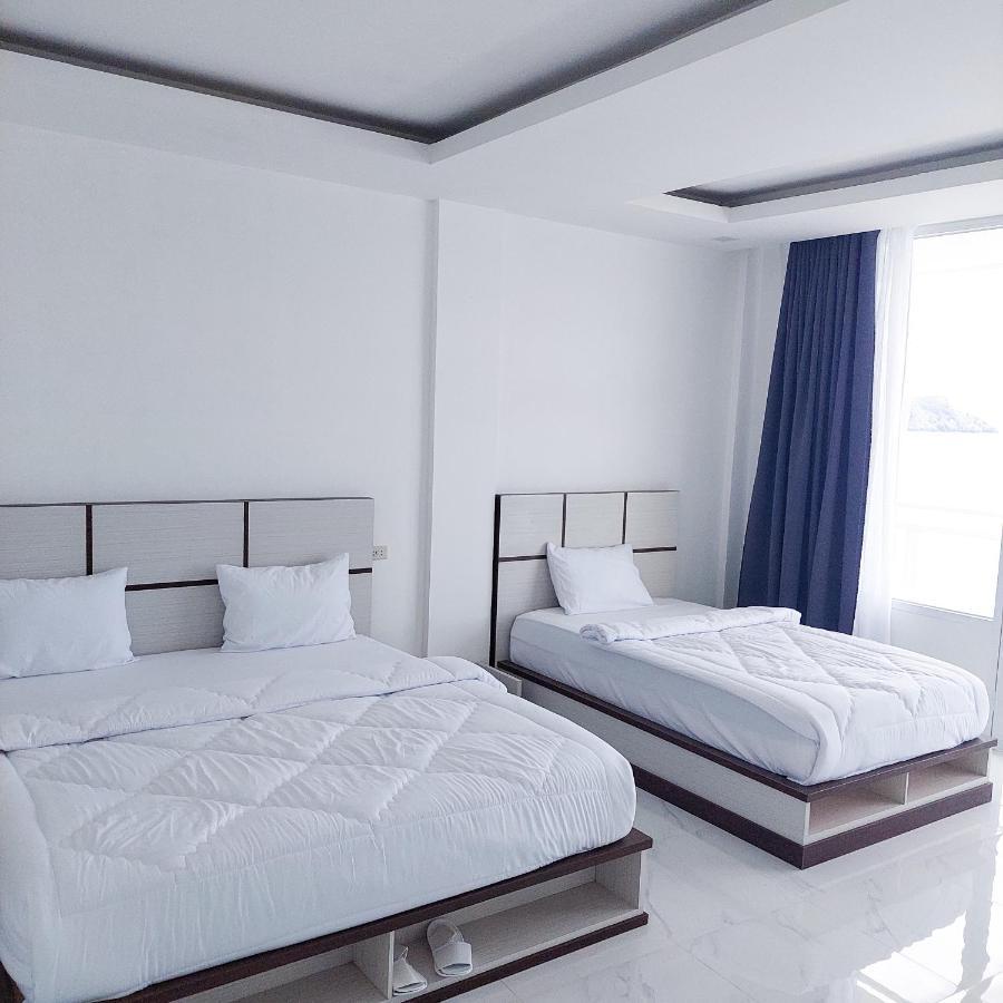 The Riton Hotel Tigaras Luaran gambar